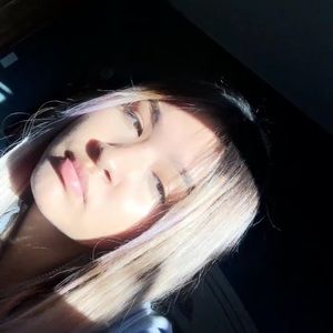 Meet your Posher, Aurora